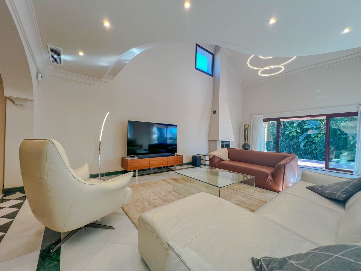 5 Bedroom Villa for Sale in Los Flamingos — 9