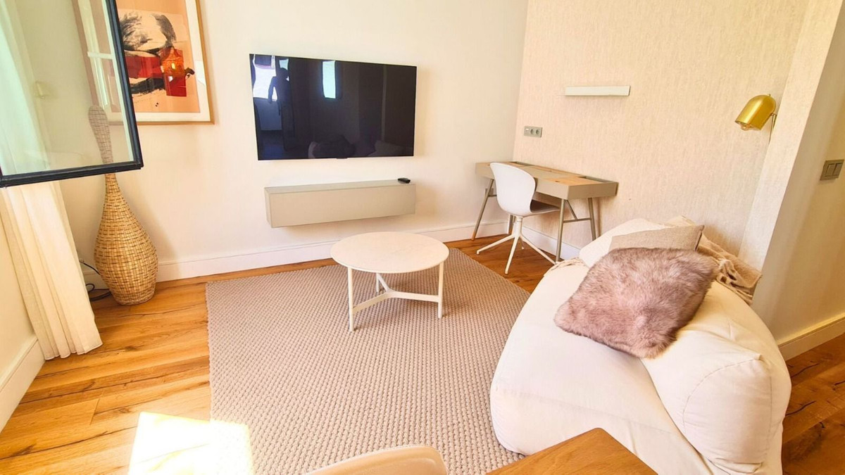 1 Bedroom Villa for Sale in Marbella — 2