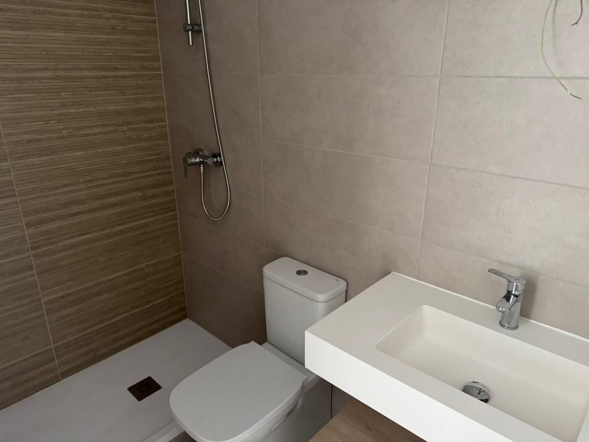 2 Bedroom Apartment for Sale in Estepona — 7