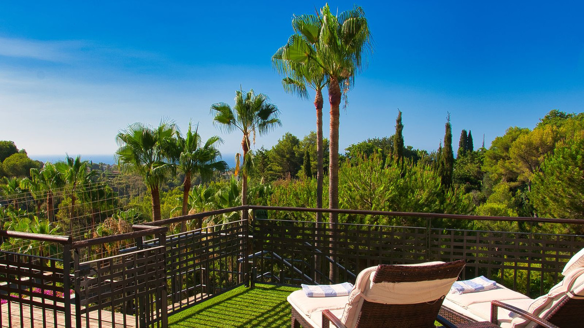 2 Bedroom Apartment for Sale in Sierra Blanca — 2