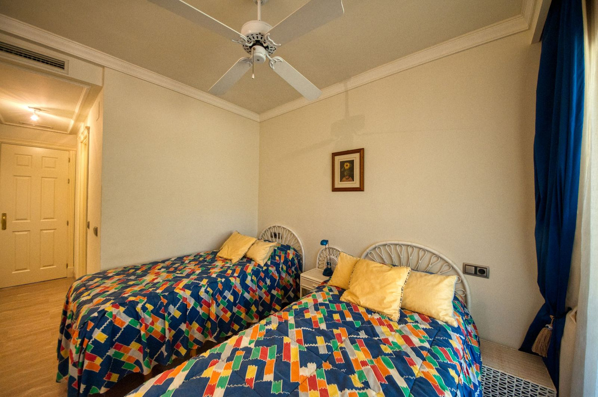 2 Bedroom Apartment for Sale in Sierra Blanca — view 10