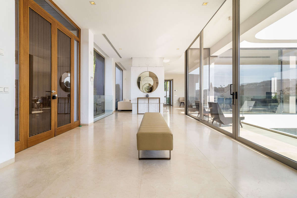 6 Bedroom Villa for Sale in Benahavís — 5