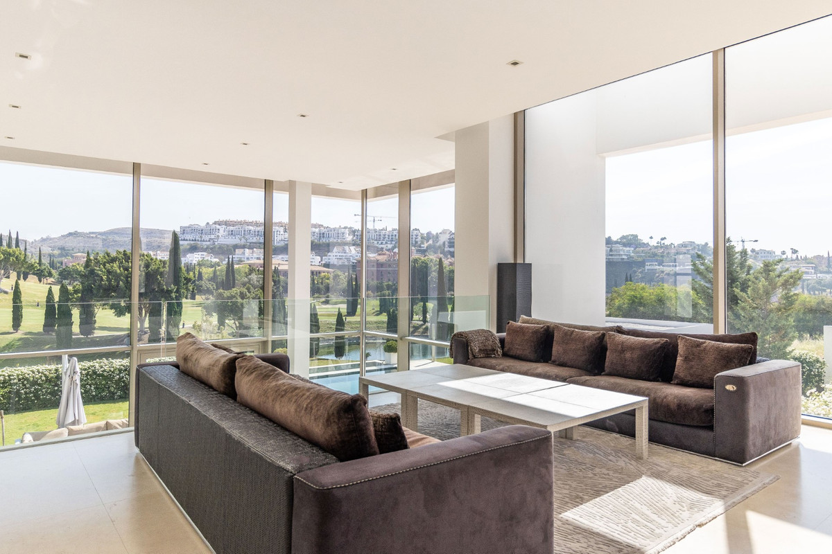 6 Bedroom Villa for Sale in Benahavís — 8