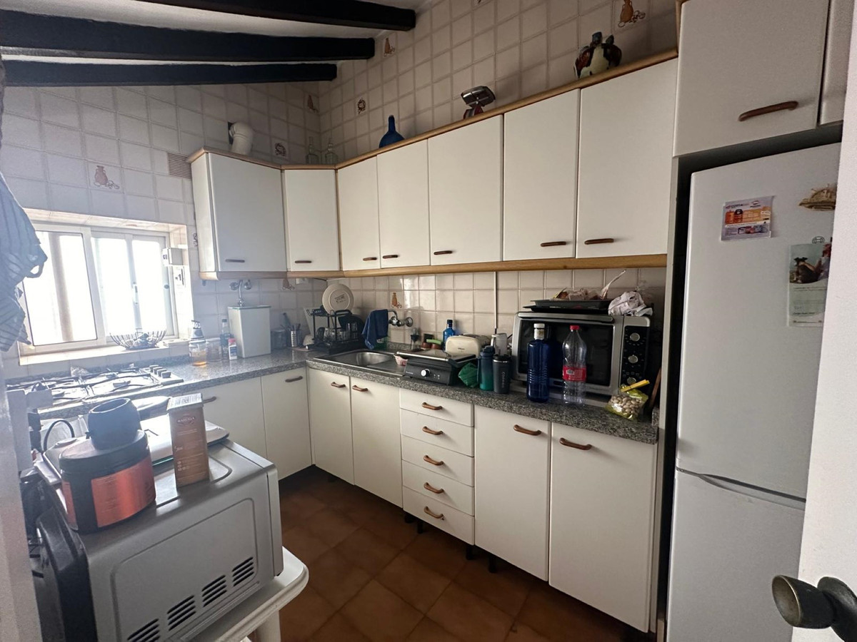 4 Bedroom Villa for Sale in Marbella — 3
