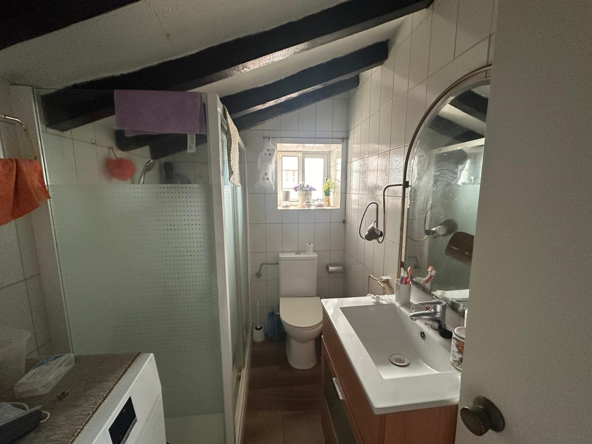 4 Bedroom Villa for Sale in Marbella — 6