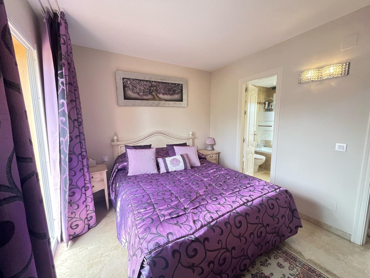 4 Bedroom Villa for Sale in Nueva Andalucía — view 10