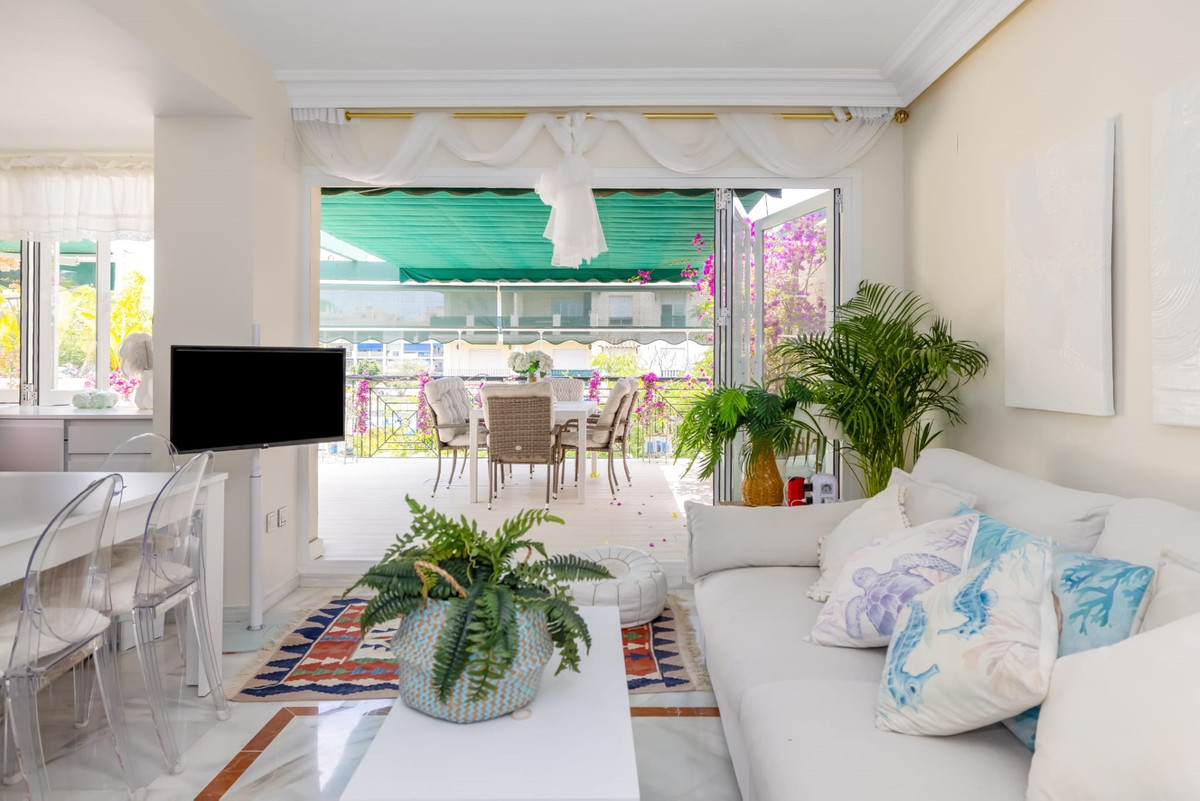2 Bedroom Apartment for Sale in Nueva Andalucía