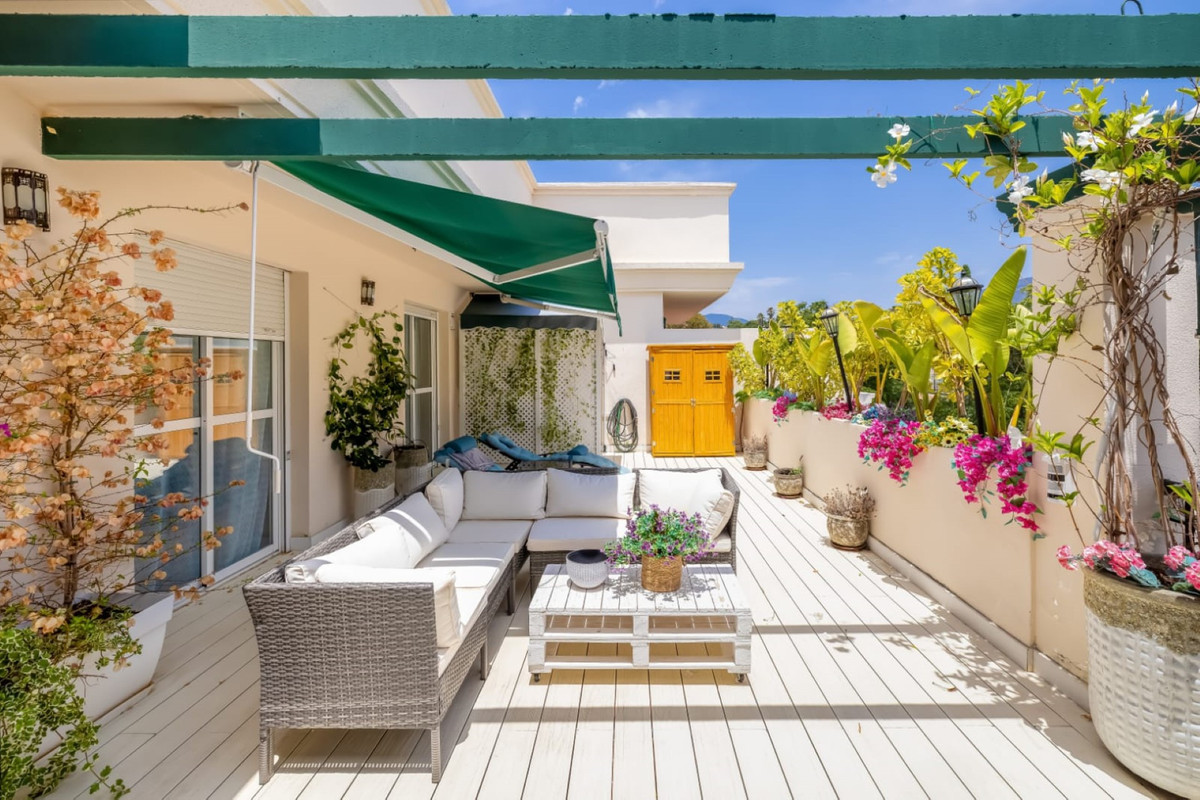 2 Bedroom Apartment for Sale in Nueva Andalucía — 5