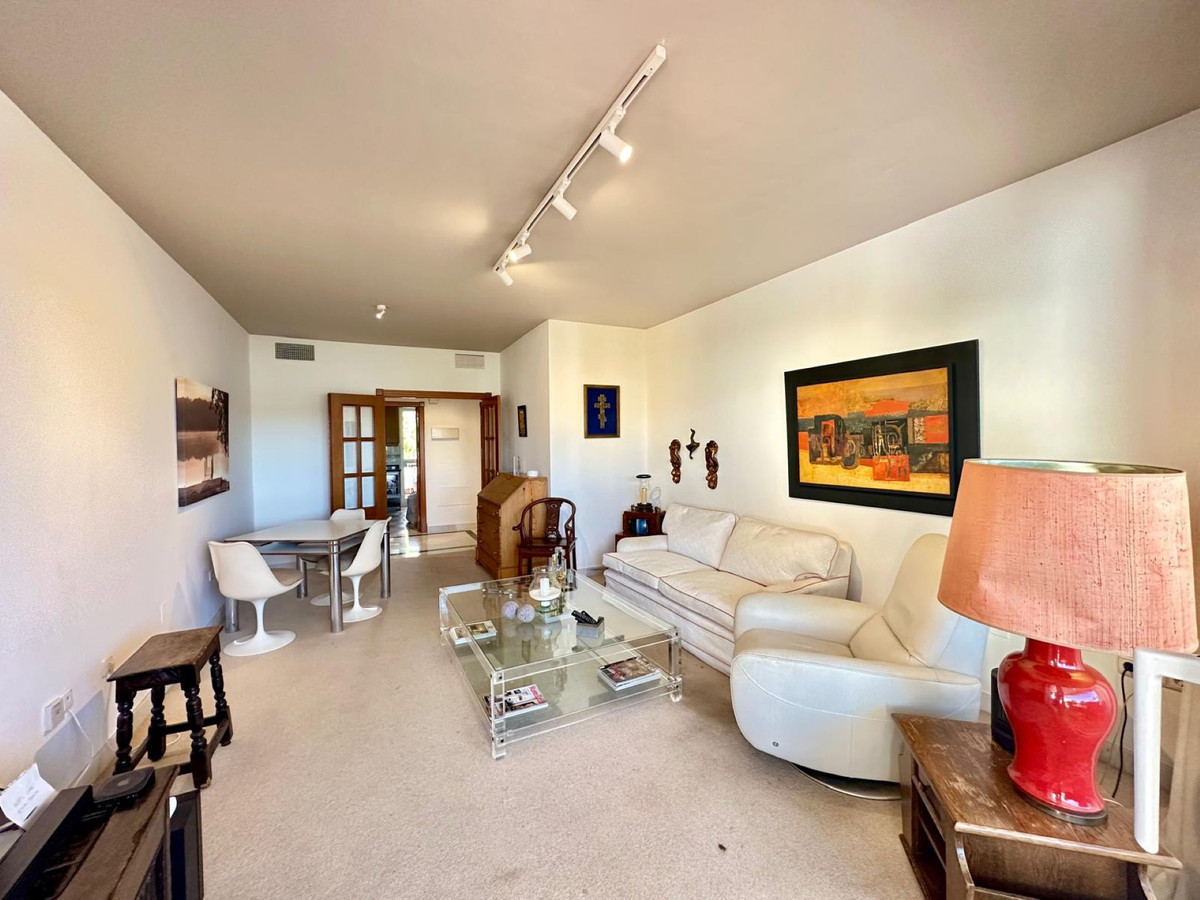2 Bedroom Apartment for Sale in Nueva Andalucía — 7