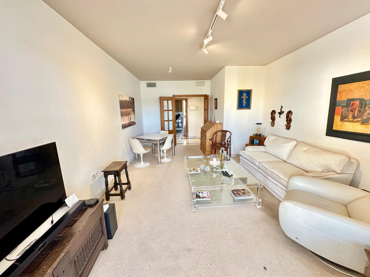 2 Bedroom Apartment for Sale in Nueva Andalucía — 8