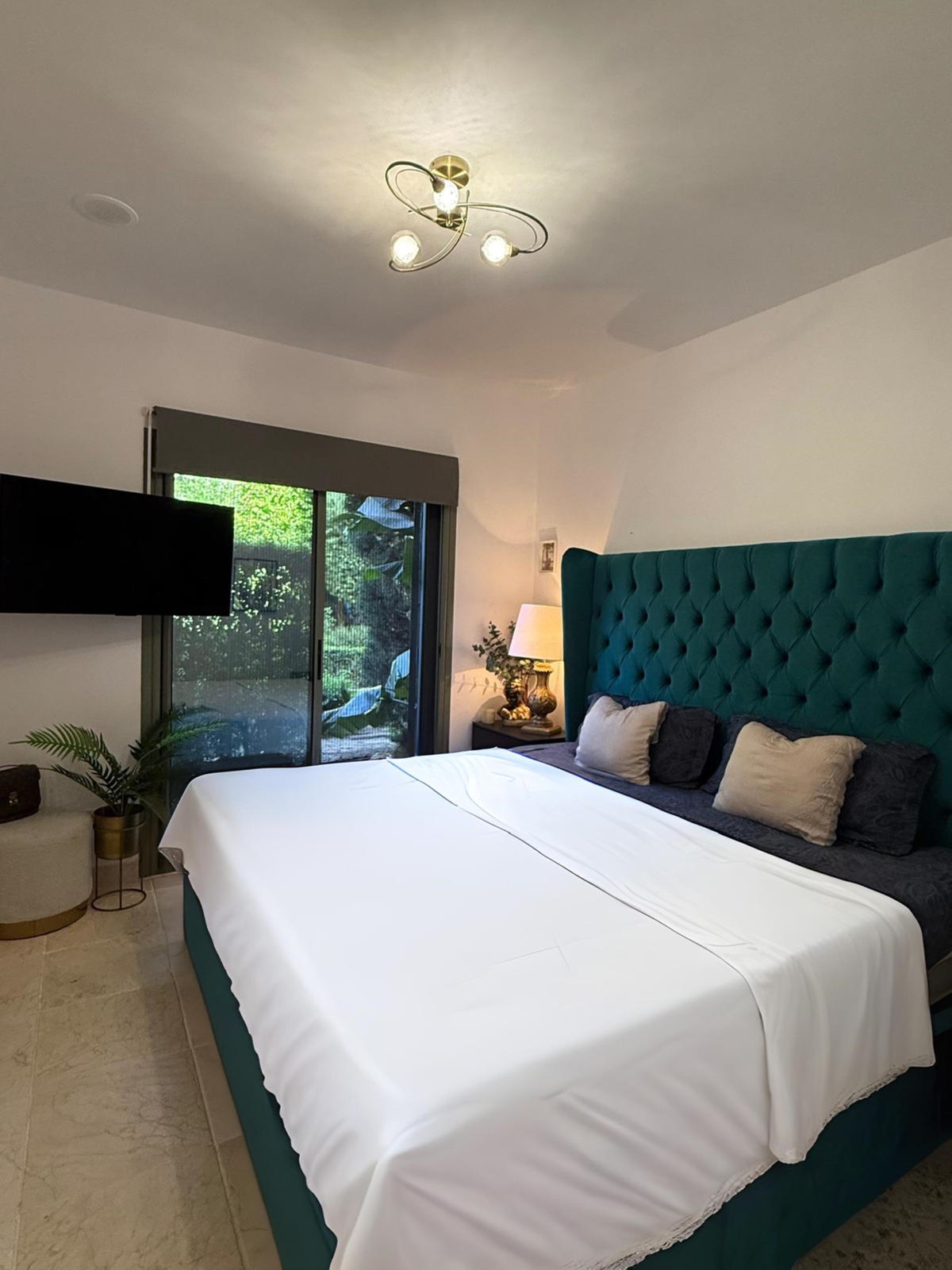 2 Bedroom Apartment for Sale in Estepona — 3