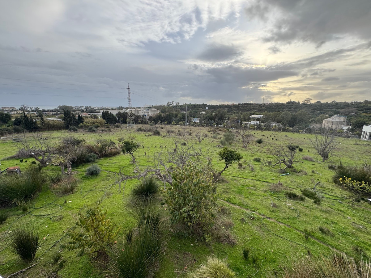 4 Bedroom Villa for Sale in Estepona — 3