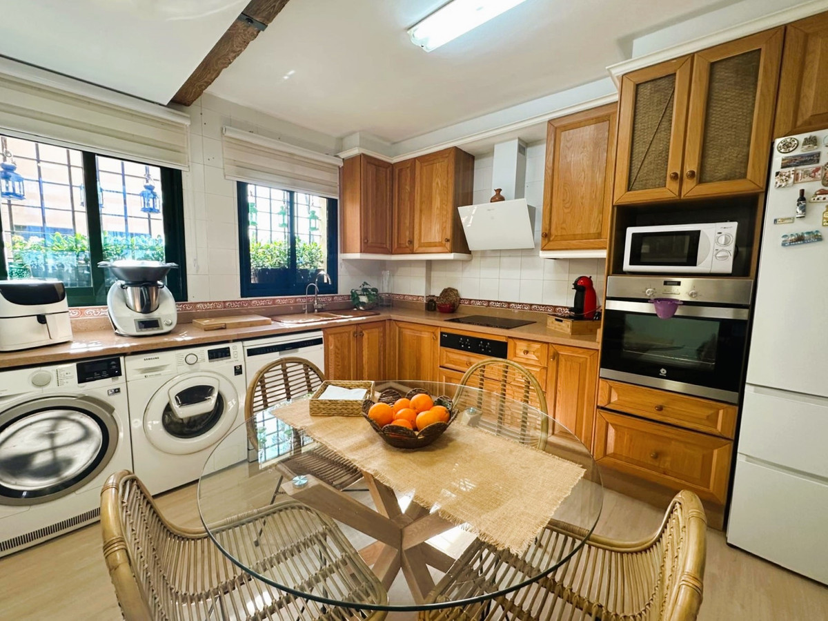 2 Bedroom Apartment for Sale in San Pedro de Alcántara — 8