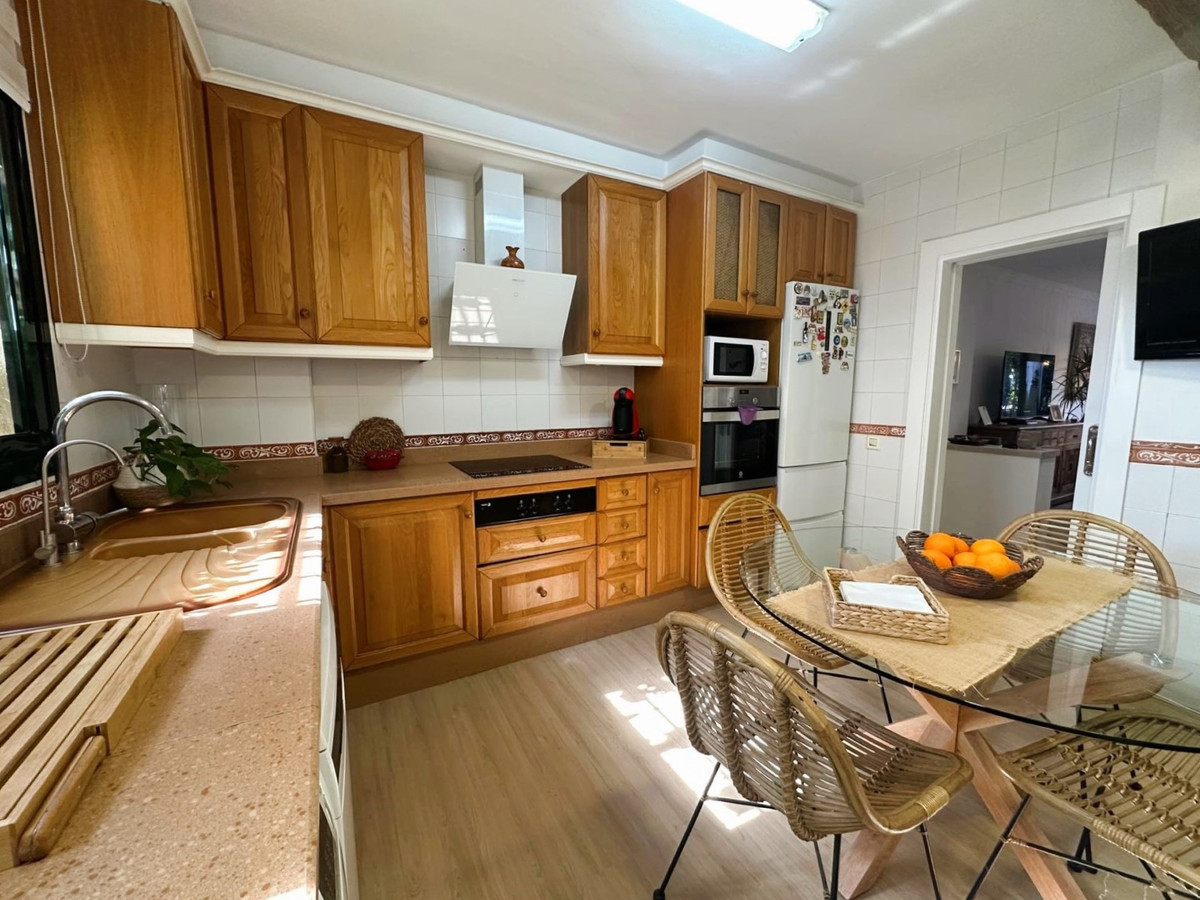 2 Bedroom Apartment for Sale in San Pedro de Alcántara — 9