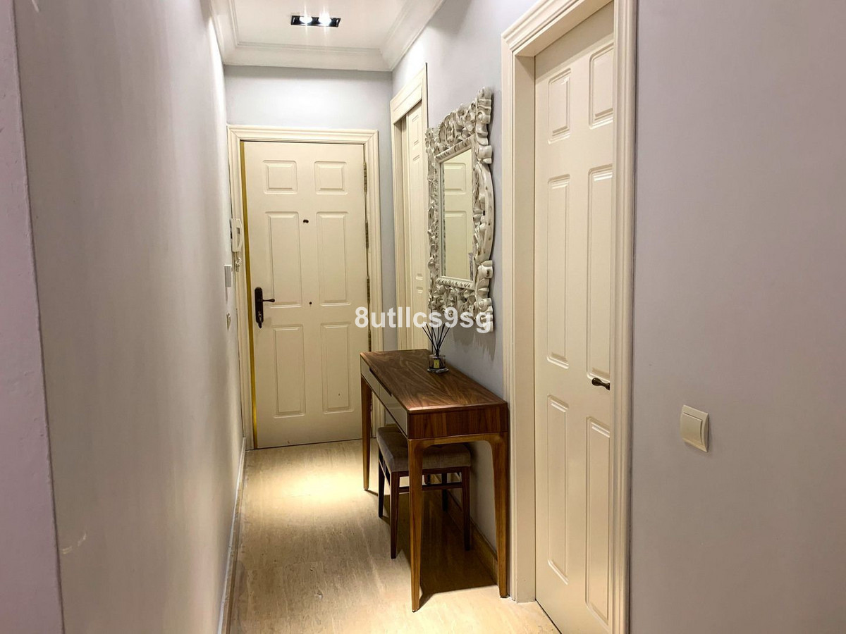3 Bedroom Apartment for Sale in Estepona — 3