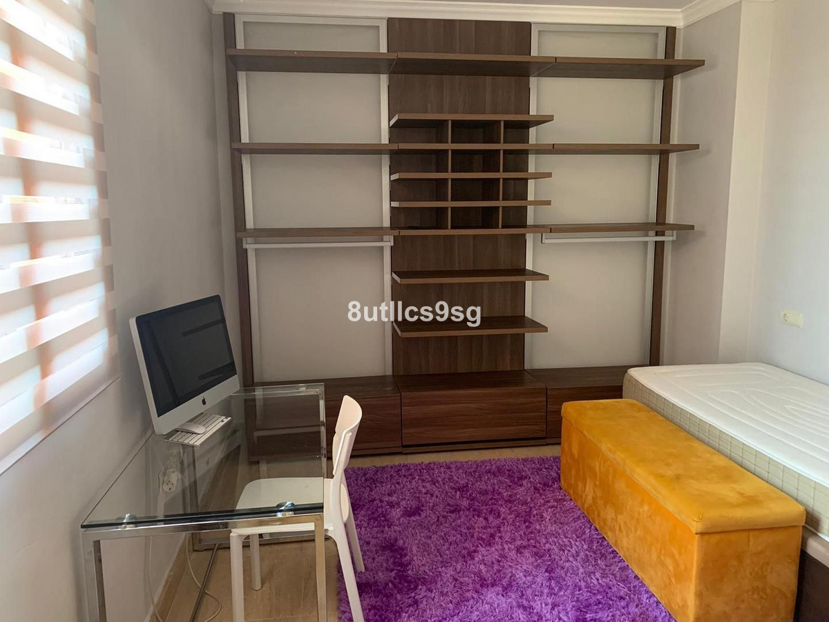 3 Bedroom Apartment for Sale in Estepona — 9