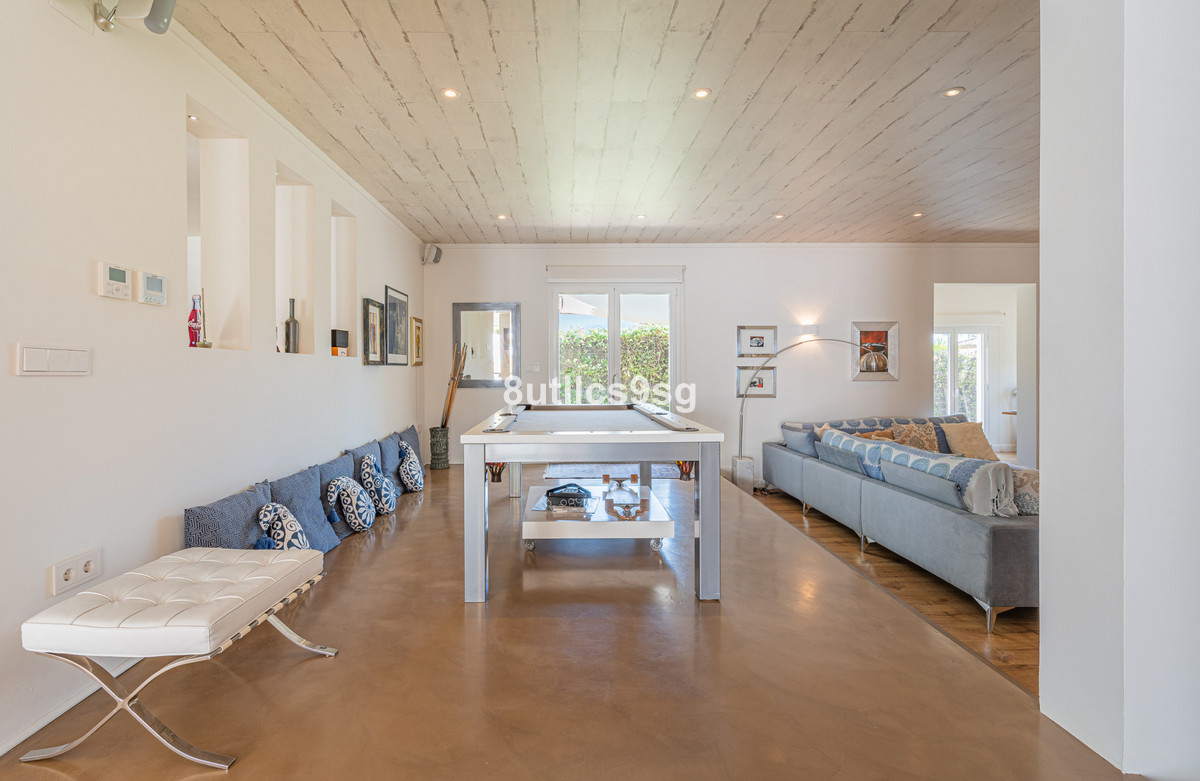 5 Bedroom Villa for Sale in Nueva Andalucía — 8