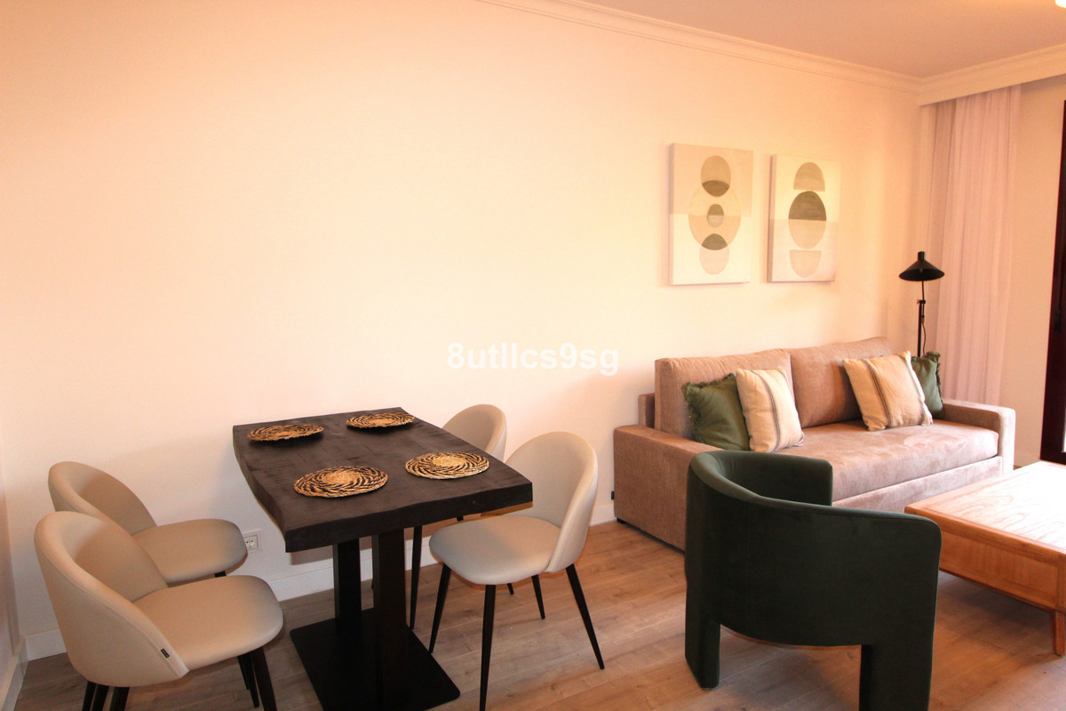 3 Bedroom Apartment for Sale in Benahavís — 5