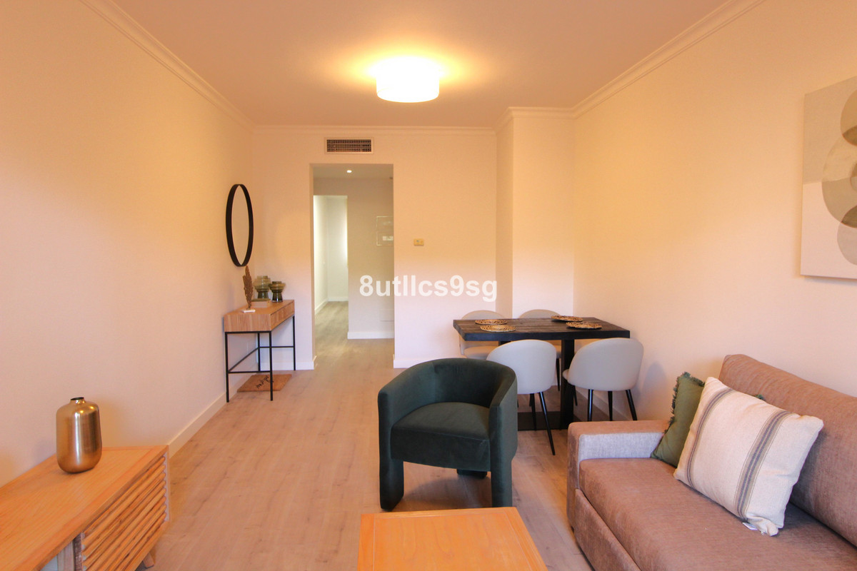 3 Bedroom Apartment for Sale in Benahavís — 7