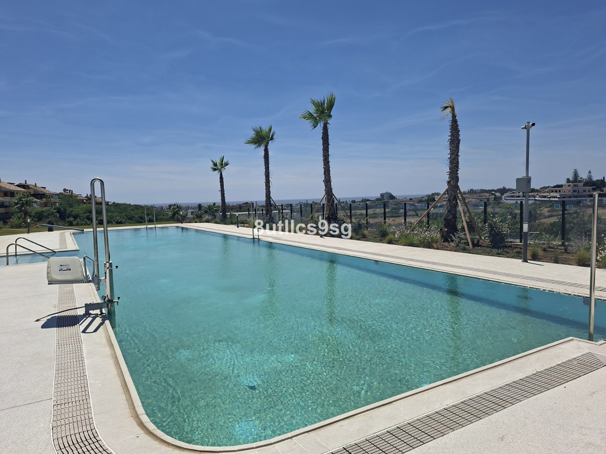3 Bedroom Apartment for Sale in Estepona — 4