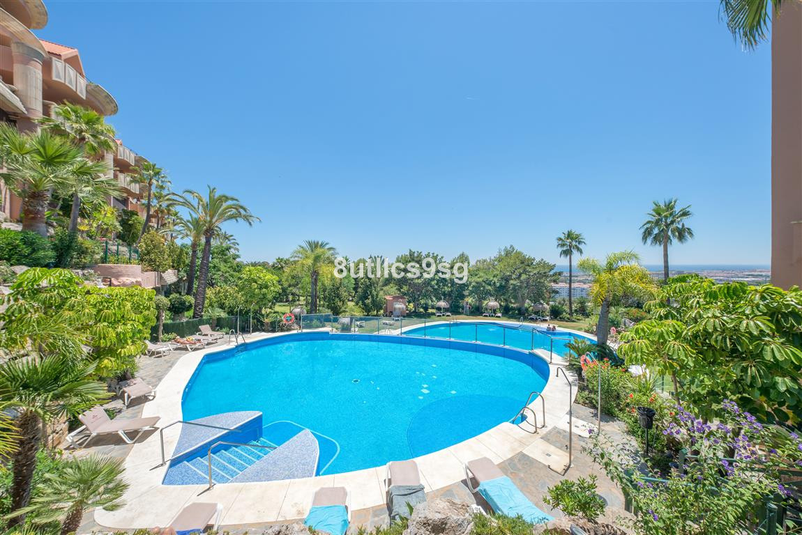 2 Bedroom Apartment for Sale in Nueva Andalucía