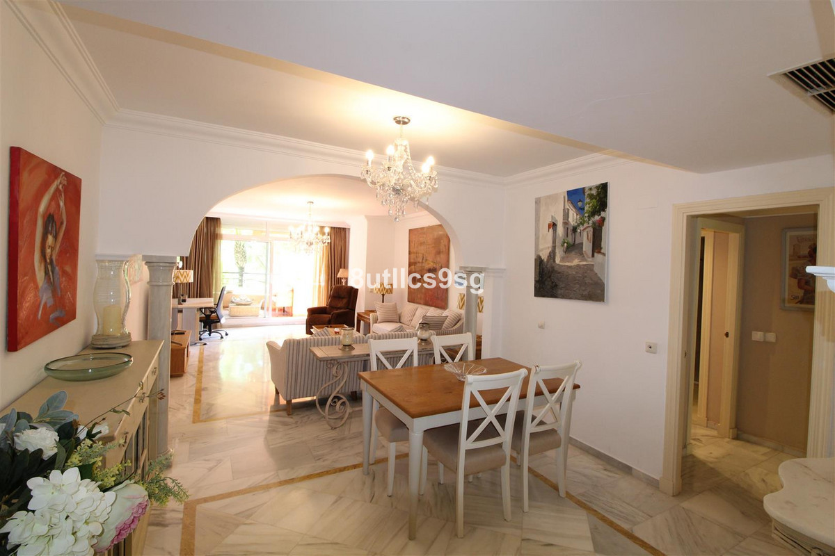 2 Bedroom Apartment for Sale in Nueva Andalucía — 4