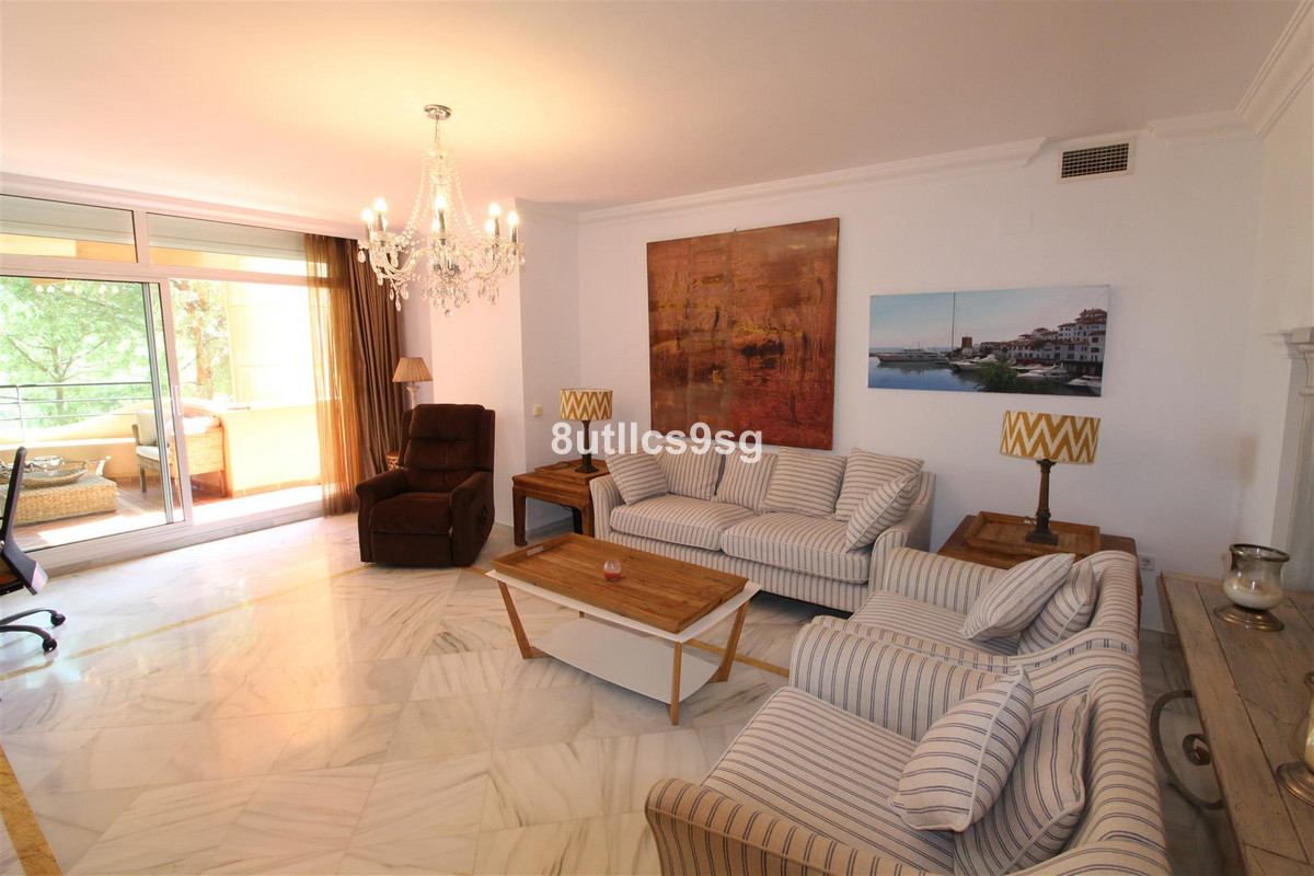 2 Bedroom Apartment for Sale in Nueva Andalucía — 9