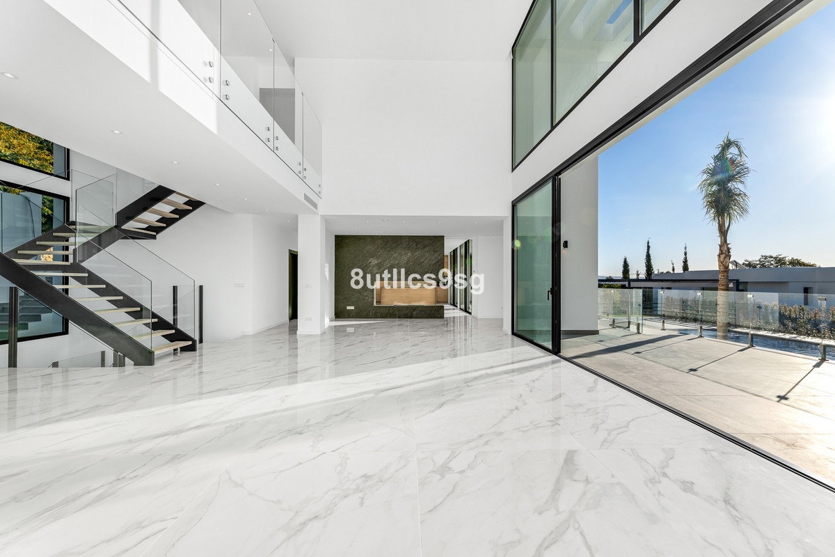 6 Bedroom Villa for Sale in Benahavís — 4