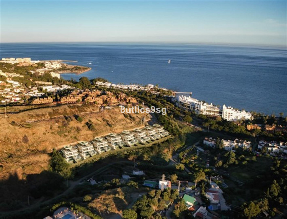 3 Bedroom Villa for Sale in Estepona