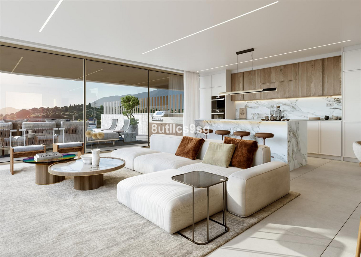 3 Bedroom Villa for Sale in Estepona — 8