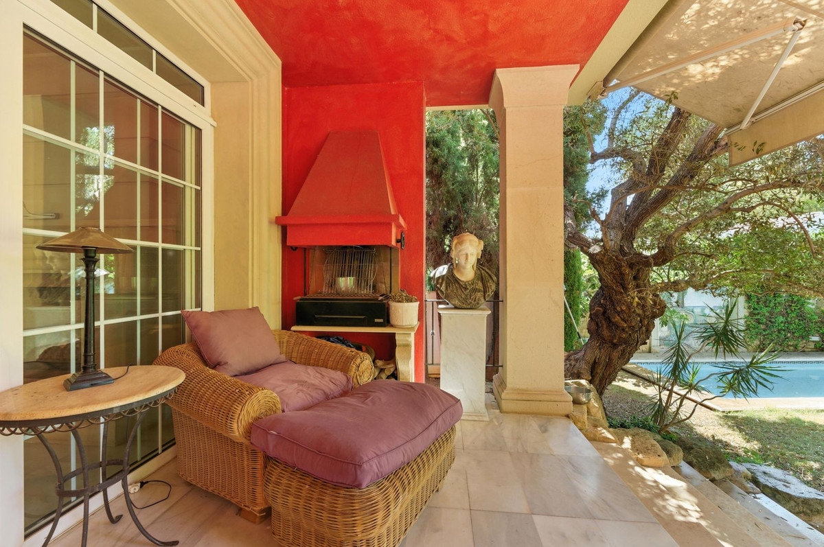 10 Bedroom Villa for Sale in Marbella — 4