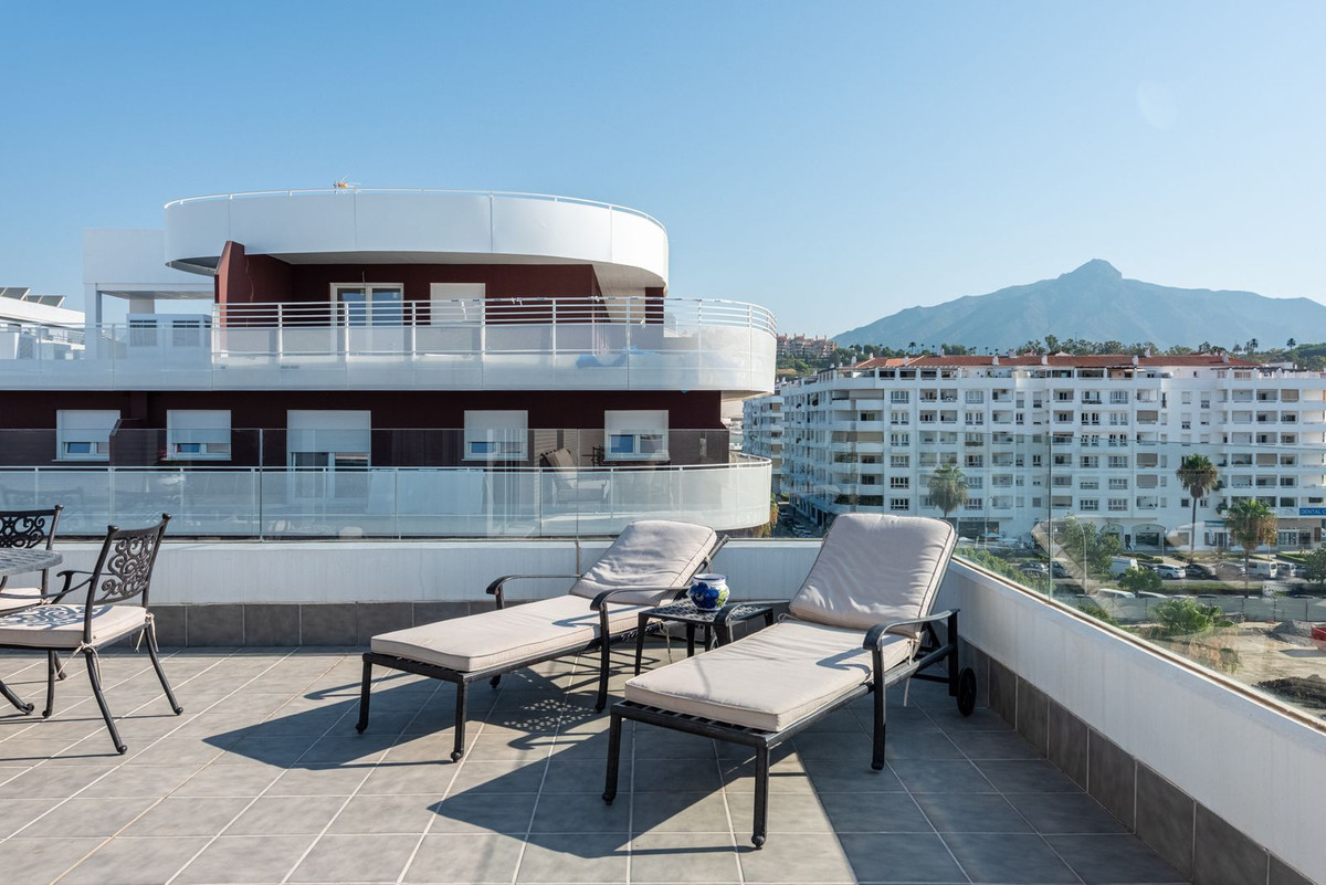3 Bedroom Apartment for Sale in Nueva Andalucía — 9