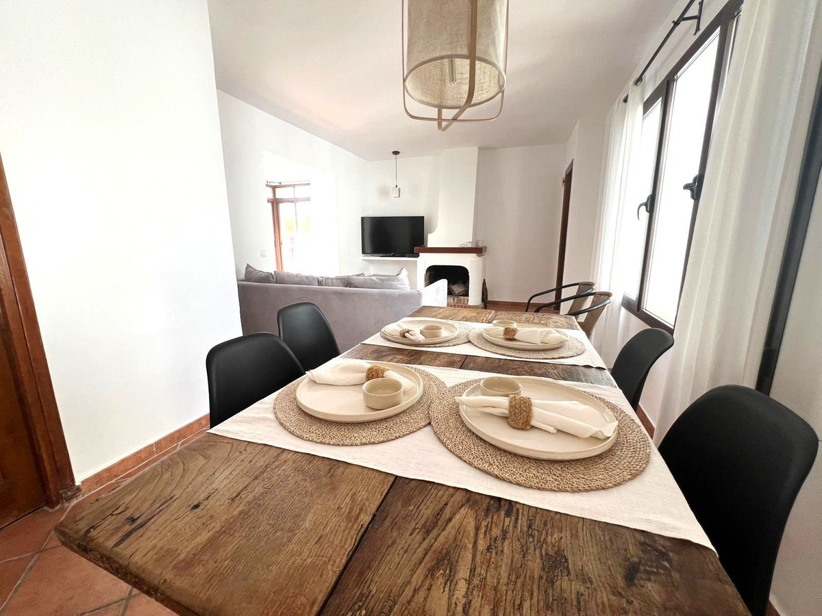 2 Bedroom Apartment for Sale in El Paraiso — 3