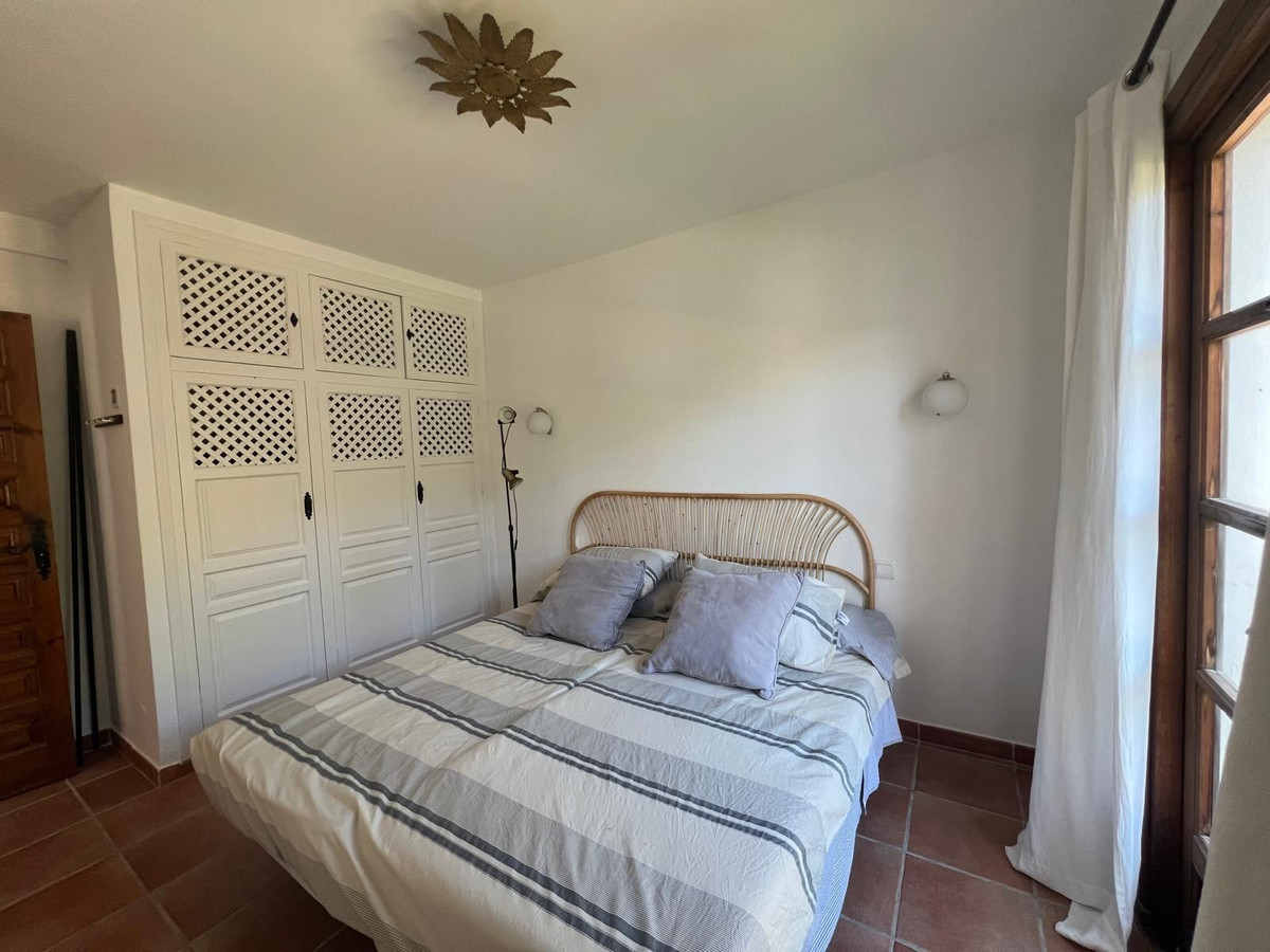2 Bedroom Apartment for Sale in El Paraiso — 7
