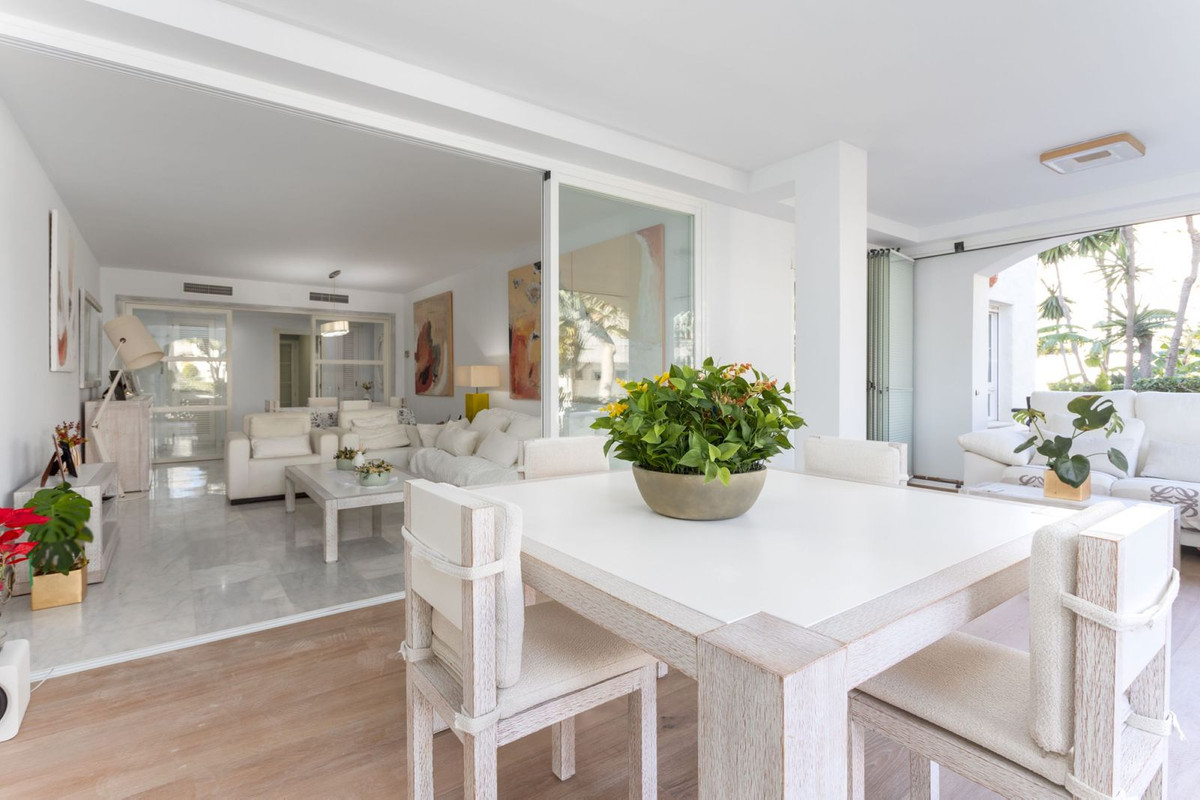 5 Bedroom Apartment for Sale in San Pedro de Alcántara — view 10