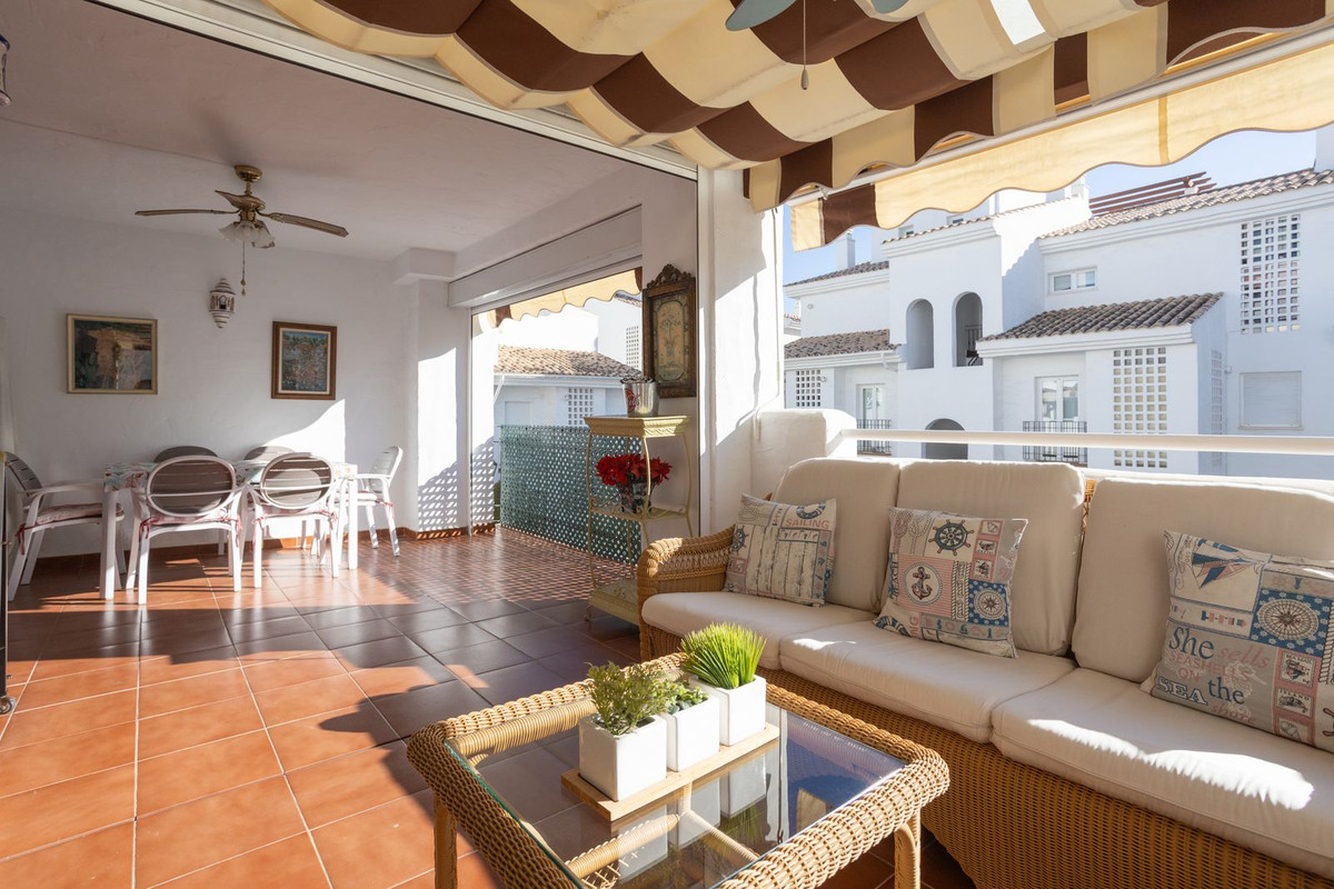 2 Bedroom Apartment for Sale in San Pedro de Alcántara — 8
