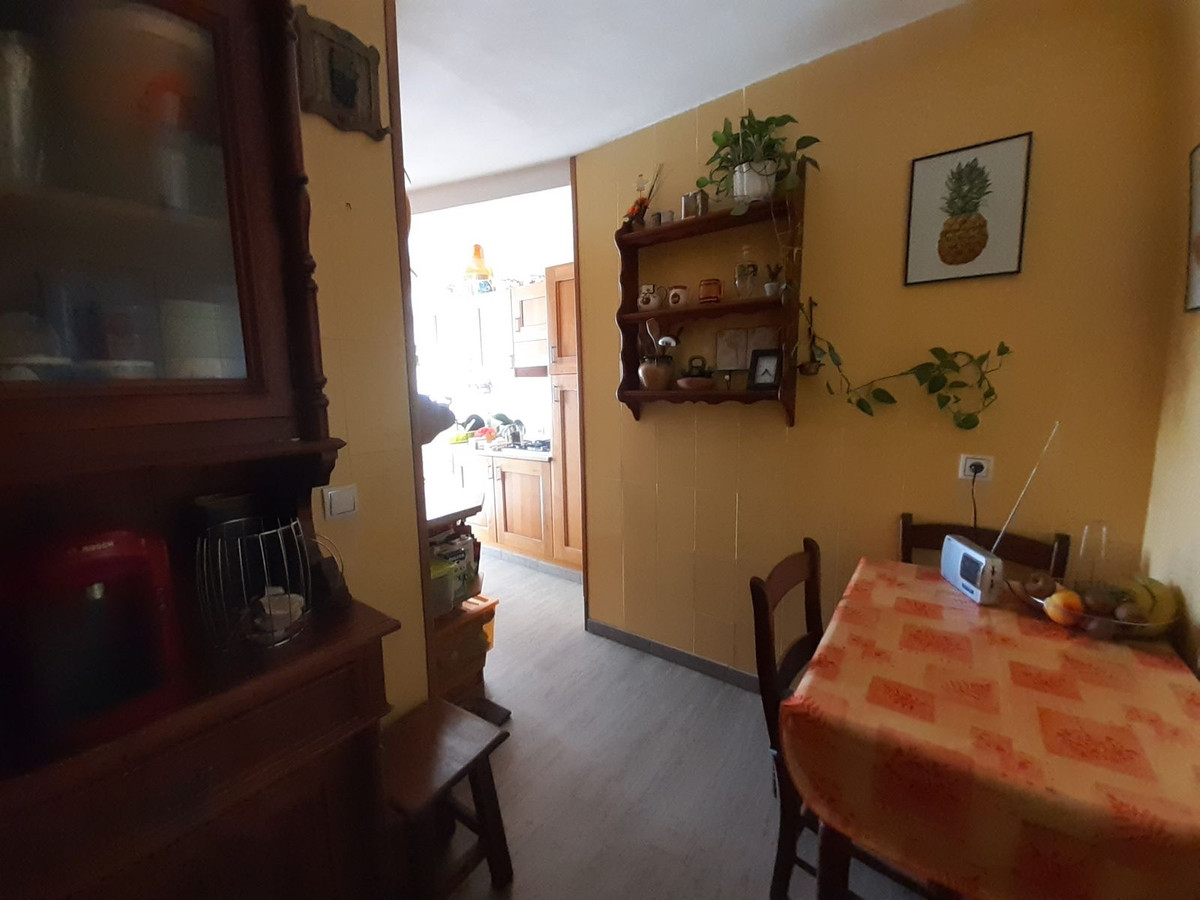 2 Bedroom Apartment for Sale in Marbella — 7