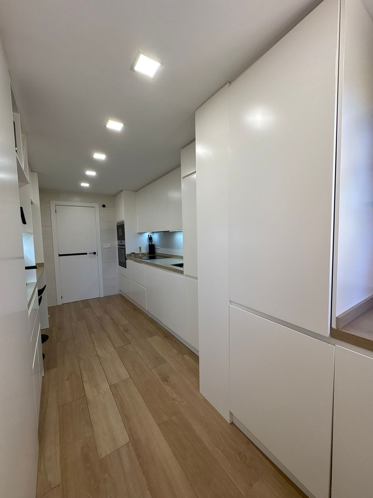 2 Bedroom Apartment for Sale in Estepona — view 10
