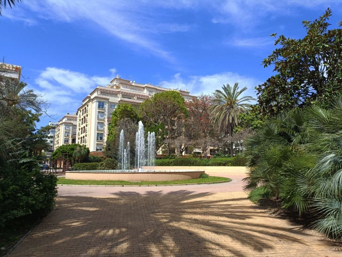 2 Bedroom Apartment for Sale in Estepona