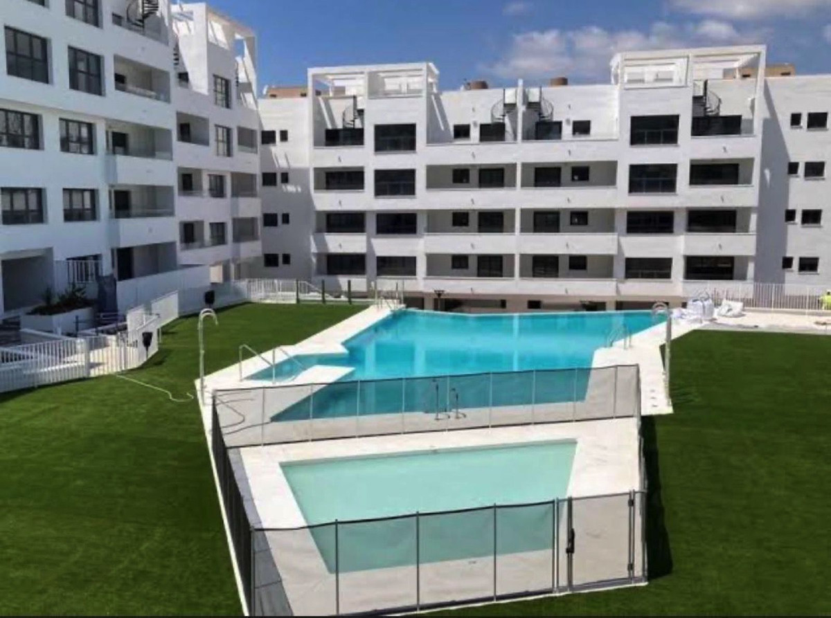 4 Bedroom Apartment for Sale in Estepona