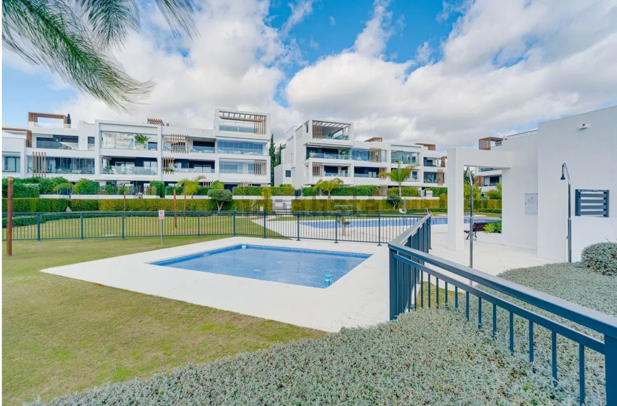 2 Bedroom Apartment for Sale in Bel Air — 9