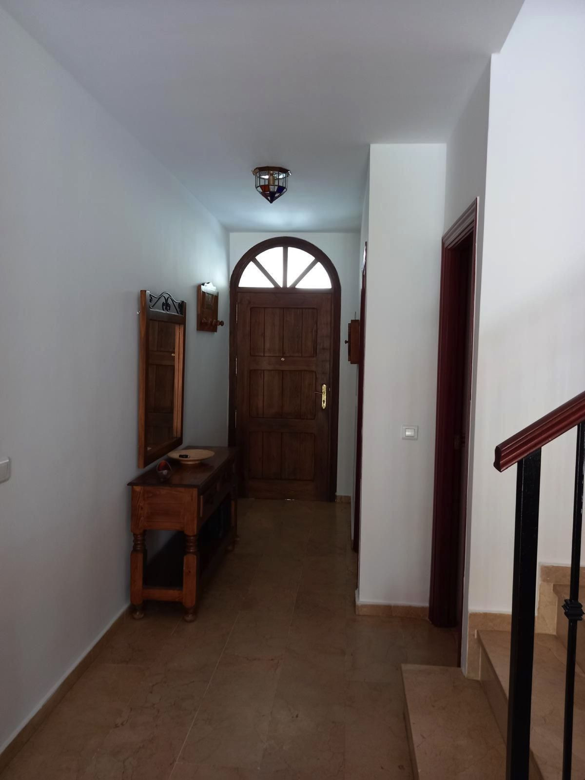 3 Bedroom Villa for Sale in Estepona — 7