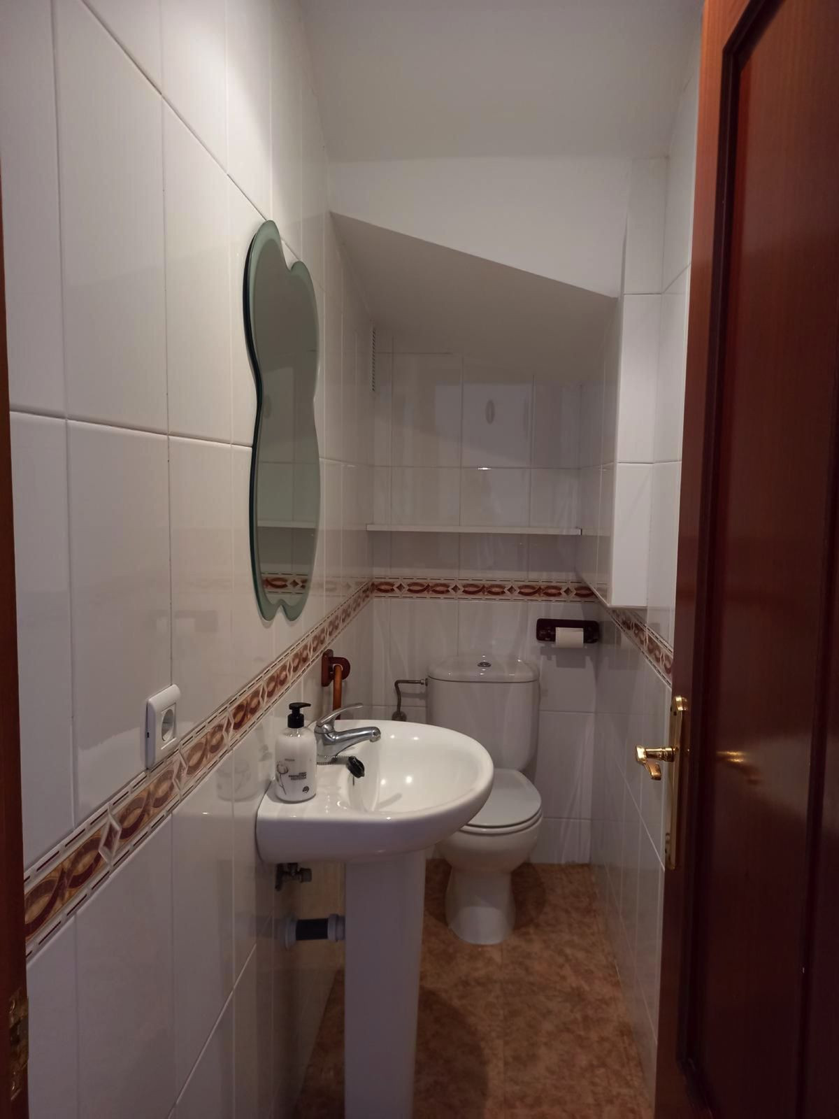 3 Bedroom Villa for Sale in Estepona — view 10
