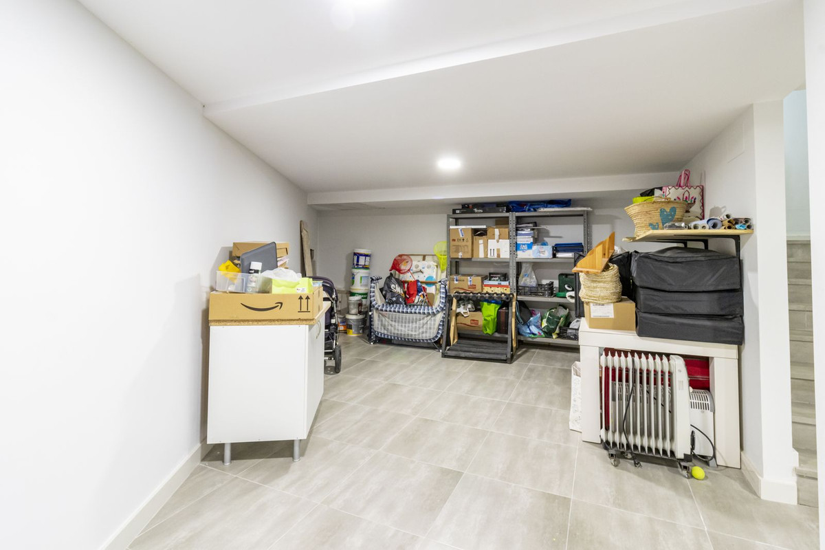 3 Bedroom Villa for Sale in San Pedro de Alcántara — 8
