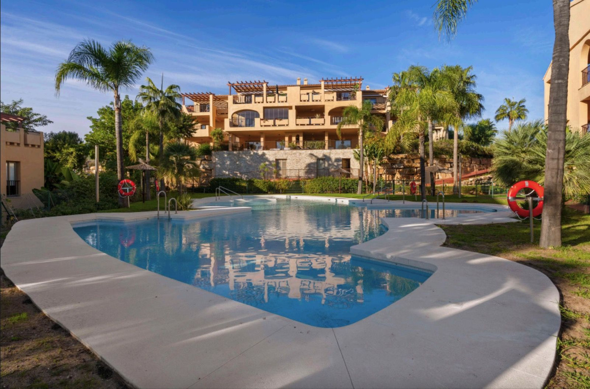 2 Bedroom Apartment for Sale in Benahavís