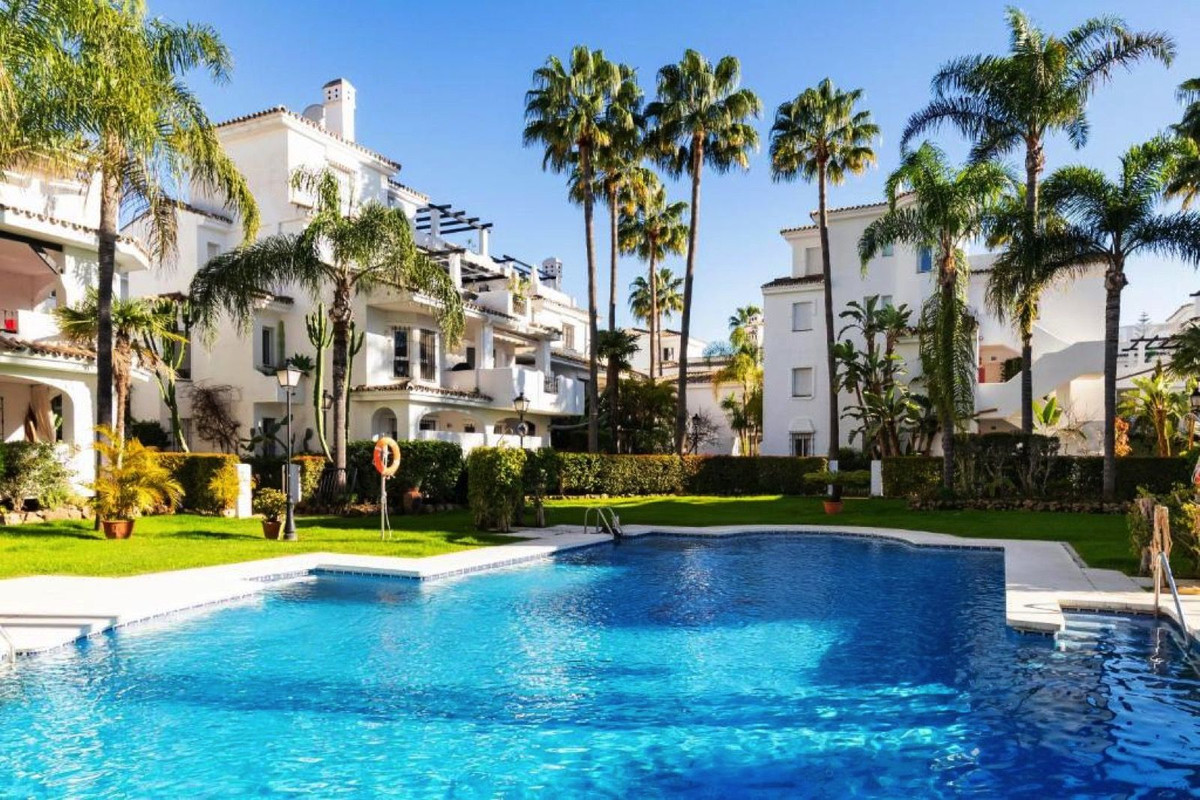 2 Bedroom Apartment for Sale in Nueva Andalucía