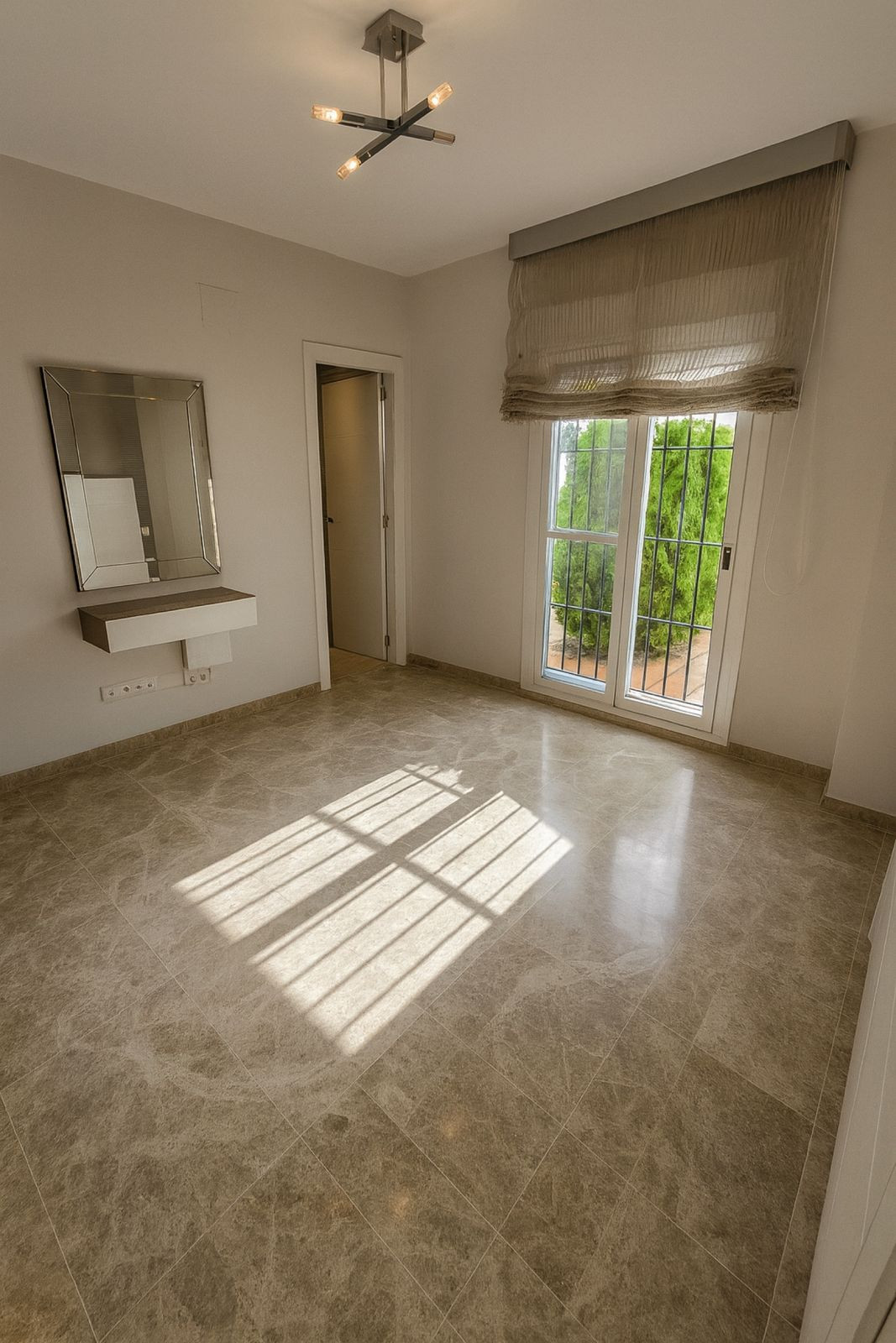 2 Bedroom Apartment for Sale in Nueva Andalucía — 4