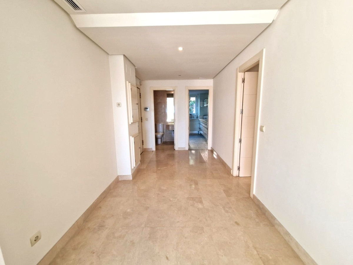 2 Bedroom Apartment for Sale in Marbella — 9