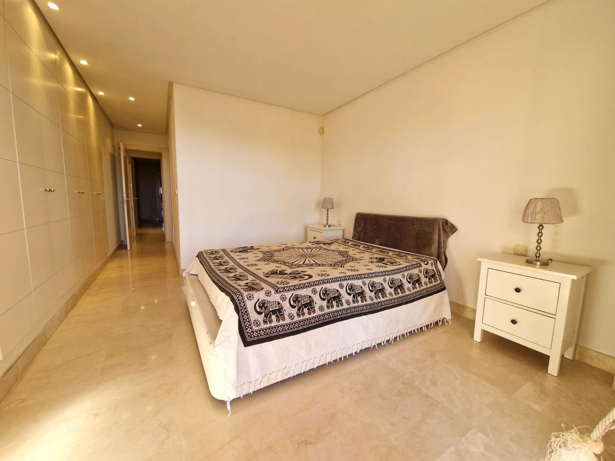 2 Bedroom Apartment for Sale in Marbella — view 10