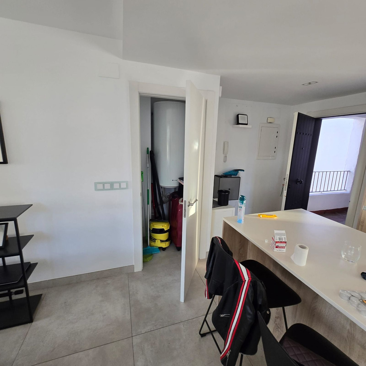 3 Bedroom Apartment for Sale in Puerto Banús — 8